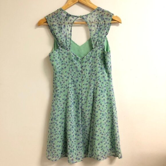 Green Blue Floral Sleeveless Dress W/ Back Cutout - Picture 3 of 3